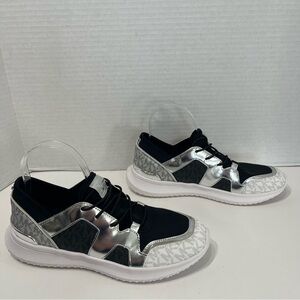 MICHAEL MICHAEL KORS women’s silver white and black sneakers size 9.5 M